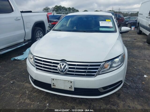 Белый Фольксваген CC, объемом двигателя 2 л и пробегом 204 тыс. км за 8900 $, фото 1 на Automoto.ua