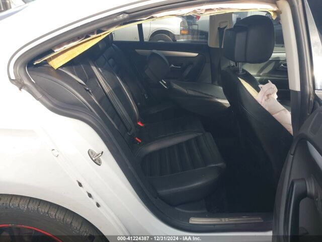 Белый Фольксваген CC, объемом двигателя 2 л и пробегом 204 тыс. км за 8900 $, фото 9 на Automoto.ua