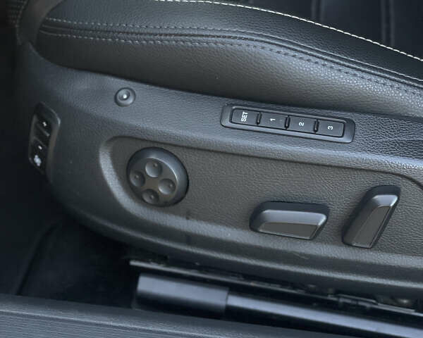 Бежевий Фольксваген CC / Passat CC, об'ємом двигуна 1.97 л та пробігом 255 тис. км за 8200 $, фото 24 на Automoto.ua