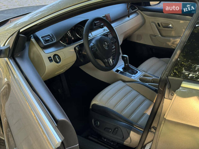 Бежевый Фольксваген CC / Passat CC, объемом двигателя 1.98 л и пробегом 253 тыс. км за 9999 $, фото 26 на Automoto.ua