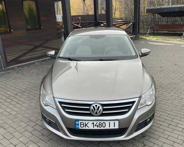 Бежевый Фольксваген CC / Passat CC, объемом двигателя 1.98 л и пробегом 342 тыс. км за 6250 $, фото 5 на Automoto.ua