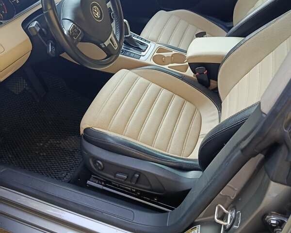 Бежевий Фольксваген CC / Passat CC, об'ємом двигуна 1.98 л та пробігом 224 тис. км за 8900 $, фото 3 на Automoto.ua