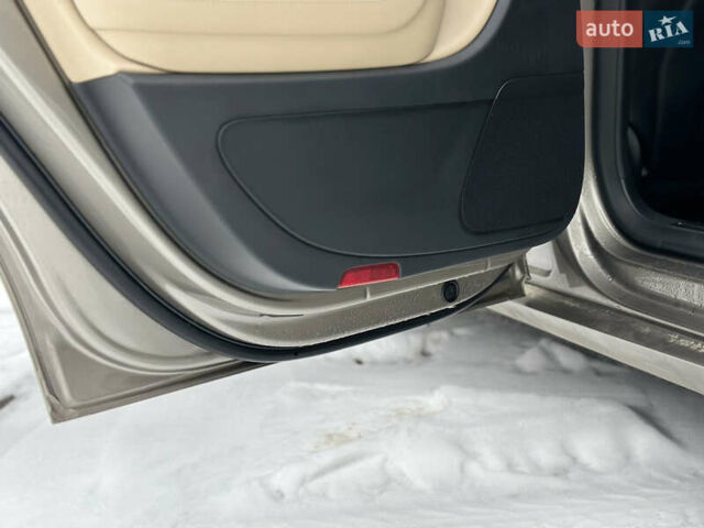Бежевый Фольксваген CC / Passat CC, объемом двигателя 1.98 л и пробегом 274 тыс. км за 9999 $, фото 18 на Automoto.ua