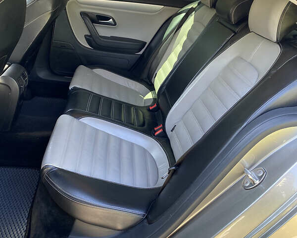 Бежевий Фольксваген CC / Passat CC, об'ємом двигуна 1.8 л та пробігом 210 тис. км за 10000 $, фото 6 на Automoto.ua