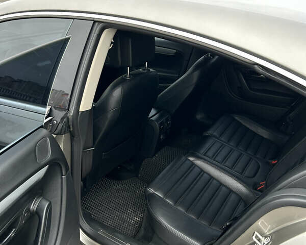 Бежевый Фольксваген CC / Passat CC, объемом двигателя 2 л и пробегом 230 тыс. км за 10000 $, фото 25 на Automoto.ua