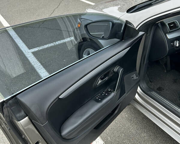 Бежевый Фольксваген CC / Passat CC, объемом двигателя 2 л и пробегом 230 тыс. км за 10000 $, фото 16 на Automoto.ua