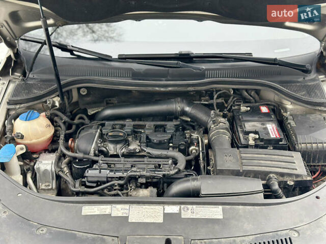 Бежевый Фольксваген CC / Passat CC, объемом двигателя 1.98 л и пробегом 274 тыс. км за 9999 $, фото 22 на Automoto.ua