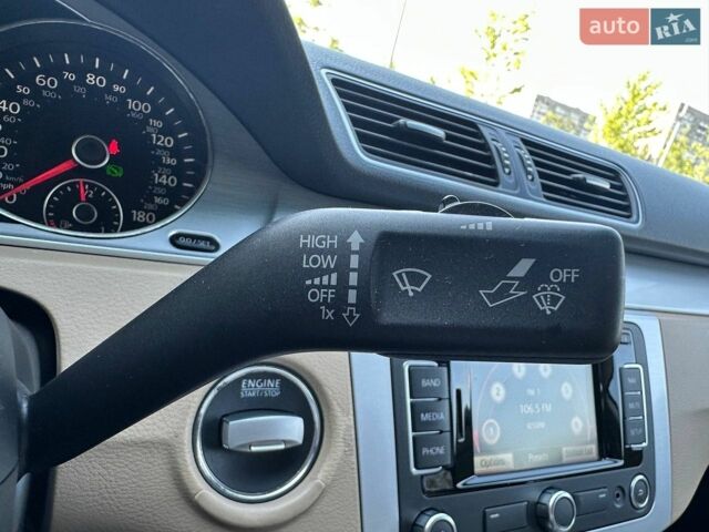 Бежевий Фольксваген CC / Passat CC, об'ємом двигуна 1.98 л та пробігом 175 тис. км за 11490 $, фото 19 на Automoto.ua