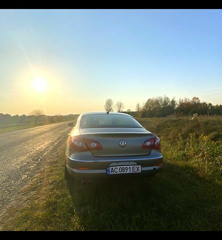 Бежевый Фольксваген CC / Passat CC, объемом двигателя 2 л и пробегом 258 тыс. км за 8000 $, фото 1 на Automoto.ua