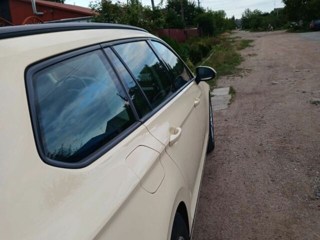 Бежевый Фольксваген СС, объемом двигателя 2 л и пробегом 300 тыс. км за 15500 $, фото 4 на Automoto.ua