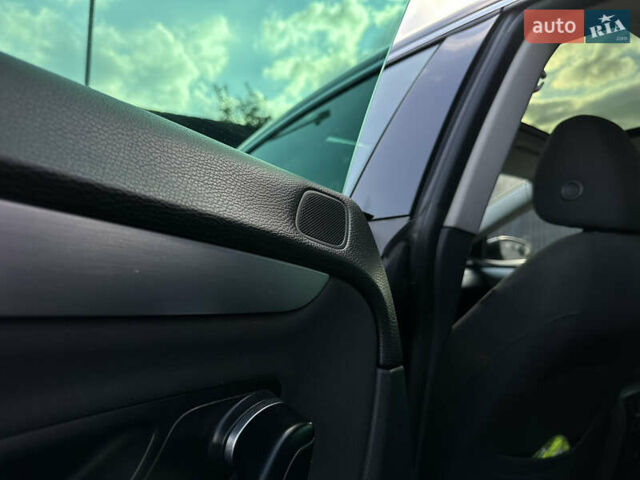 Черный Фольксваген CC / Passat CC, объемом двигателя 1.97 л и пробегом 221 тыс. км за 8999 $, фото 15 на Automoto.ua