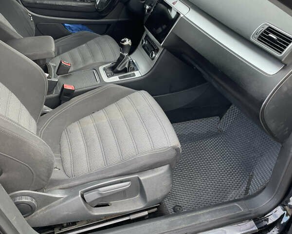 Черный Фольксваген CC / Passat CC, объемом двигателя 1.97 л и пробегом 329 тыс. км за 7300 $, фото 5 на Automoto.ua
