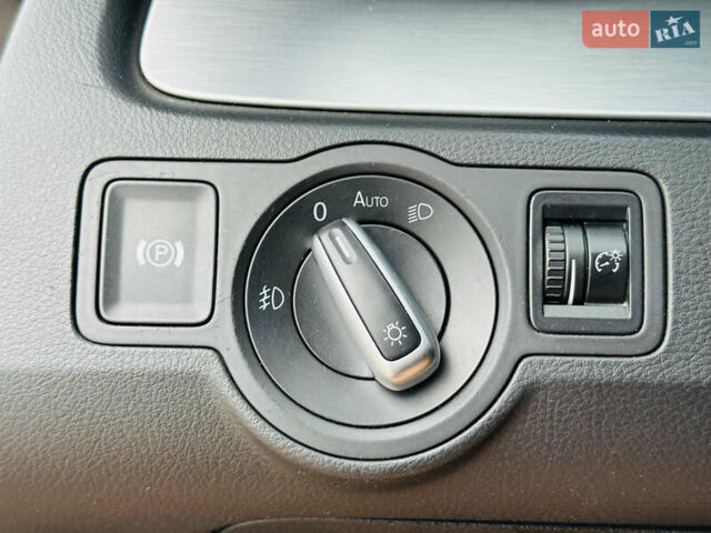 Черный Фольксваген CC / Passat CC, объемом двигателя 1.98 л и пробегом 328 тыс. км за 7100 $, фото 33 на Automoto.ua