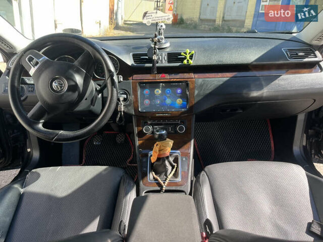 Фольксваген CC / Passat CC 2009 в Днепре (Днепропетровске) на Automoto.ua Черный Фольксваген CC / Passat CC, объемом двигателя 1.9 л и пробегом 248 тыс. км за 8500 $, фото 5 на Automoto.ua