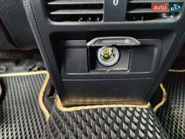 Черный Фольксваген CC / Passat CC, объемом двигателя 1.97 л и пробегом 232 тыс. км за 8000 $, фото 12 на Automoto.ua