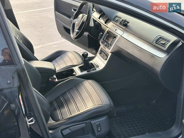 Черный Фольксваген CC / Passat CC, объемом двигателя 1.8 л и пробегом 250 тыс. км за 8300 $, фото 4 на Automoto.ua