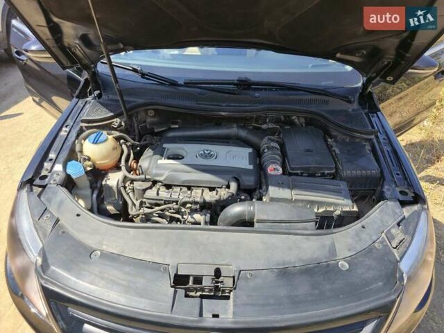 Черный Фольксваген CC / Passat CC, объемом двигателя 1.98 л и пробегом 230 тыс. км за 8400 $, фото 5 на Automoto.ua