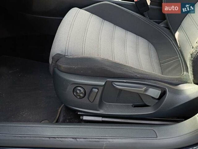 Черный Фольксваген CC / Passat CC, объемом двигателя 1.8 л и пробегом 171 тыс. км за 9999 $, фото 16 на Automoto.ua