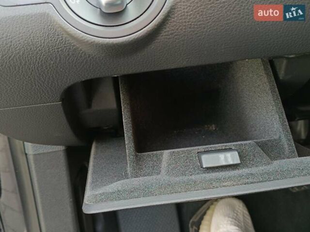 Черный Фольксваген CC / Passat CC, объемом двигателя 1.8 л и пробегом 171 тыс. км за 9999 $, фото 24 на Automoto.ua