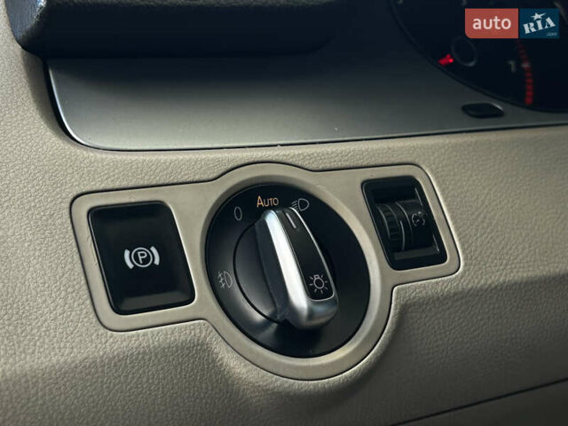 Чорний Фольксваген CC / Passat CC, об'ємом двигуна 1.98 л та пробігом 234 тис. км за 8800 $, фото 8 на Automoto.ua