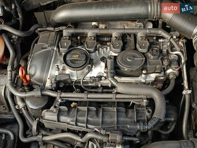Черный Фольксваген CC / Passat CC, объемом двигателя 1.8 л и пробегом 171 тыс. км за 9999 $, фото 32 на Automoto.ua
