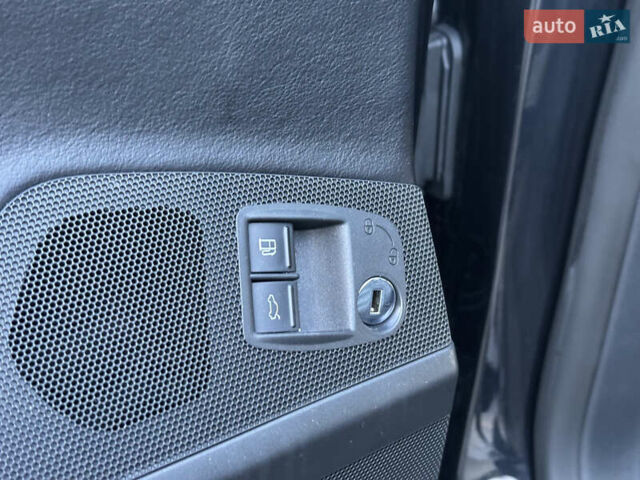 Черный Фольксваген CC / Passat CC, объемом двигателя 1.98 л и пробегом 140 тыс. км за 10200 $, фото 45 на Automoto.ua