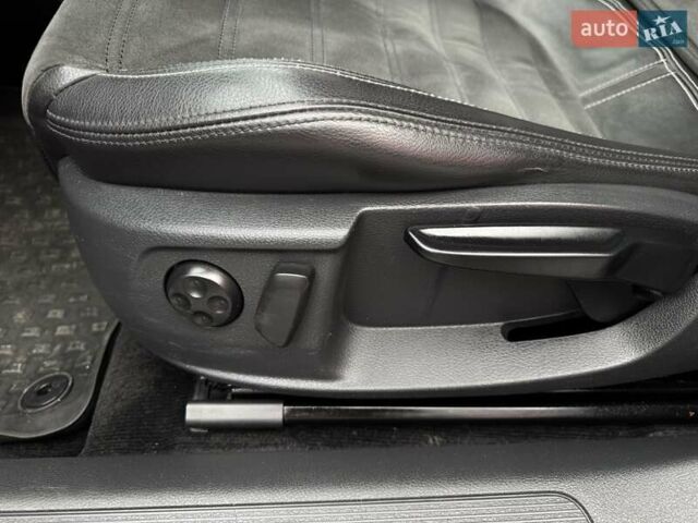 Чорний Фольксваген CC / Passat CC, об'ємом двигуна 1.97 л та пробігом 322 тис. км за 11000 $, фото 23 на Automoto.ua