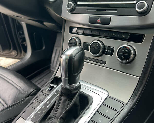 Чорний Фольксваген CC / Passat CC, об'ємом двигуна 1.97 л та пробігом 294 тис. км за 12799 $, фото 17 на Automoto.ua