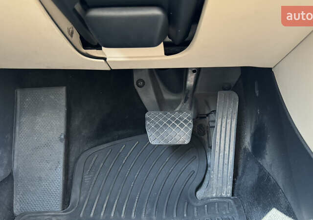 Черный Фольксваген CC / Passat CC, объемом двигателя 1.98 л и пробегом 260 тыс. км за 12200 $, фото 13 на Automoto.ua