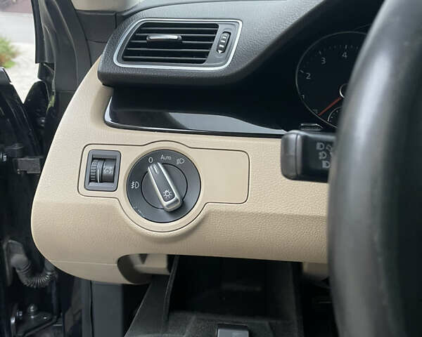 Черный Фольксваген CC / Passat CC, объемом двигателя 2 л и пробегом 270 тыс. км за 9500 $, фото 32 на Automoto.ua