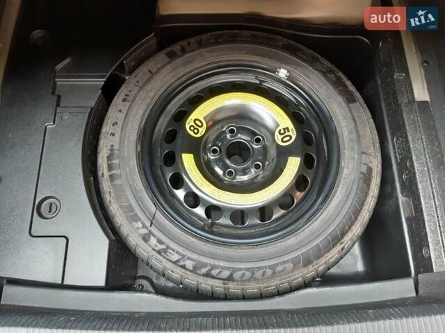 Черный Фольксваген CC / Passat CC, объемом двигателя 1.98 л и пробегом 270 тыс. км за 9000 $, фото 6 на Automoto.ua