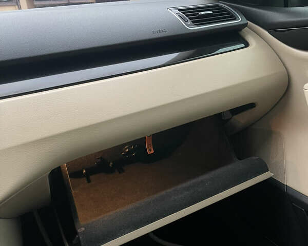 Черный Фольксваген CC / Passat CC, объемом двигателя 2 л и пробегом 270 тыс. км за 9500 $, фото 37 на Automoto.ua