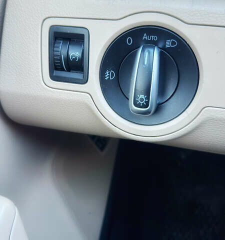 Черный Фольксваген CC / Passat CC, объемом двигателя 1.98 л и пробегом 260 тыс. км за 9500 $, фото 12 на Automoto.ua