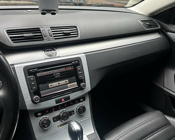 Черный Фольксваген CC / Passat CC, объемом двигателя 1.98 л и пробегом 102 тыс. км за 13000 $, фото 7 на Automoto.ua