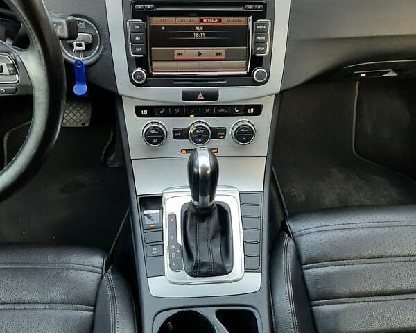 Чорний Фольксваген CC / Passat CC, об'ємом двигуна 2 л та пробігом 212 тис. км за 9499 $, фото 39 на Automoto.ua