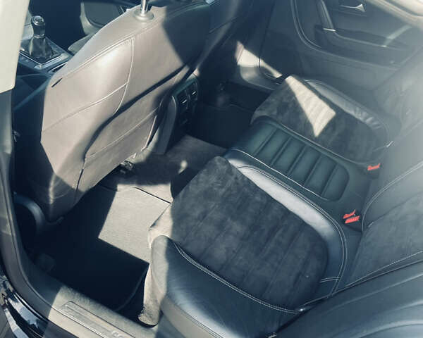 Черный Фольксваген CC / Passat CC, объемом двигателя 2 л и пробегом 203 тыс. км за 13100 $, фото 12 на Automoto.ua