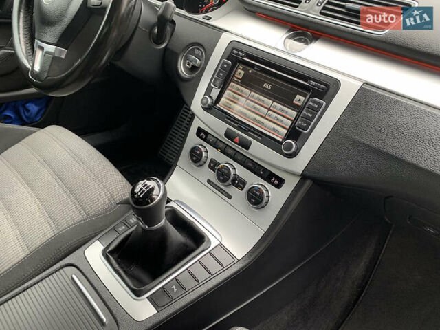 Черный Фольксваген CC / Passat CC, объемом двигателя 1.97 л и пробегом 239 тыс. км за 11800 $, фото 9 на Automoto.ua