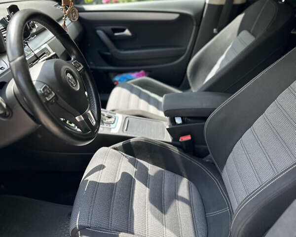 Черный Фольксваген CC / Passat CC, объемом двигателя 1.97 л и пробегом 246 тыс. км за 12800 $, фото 7 на Automoto.ua