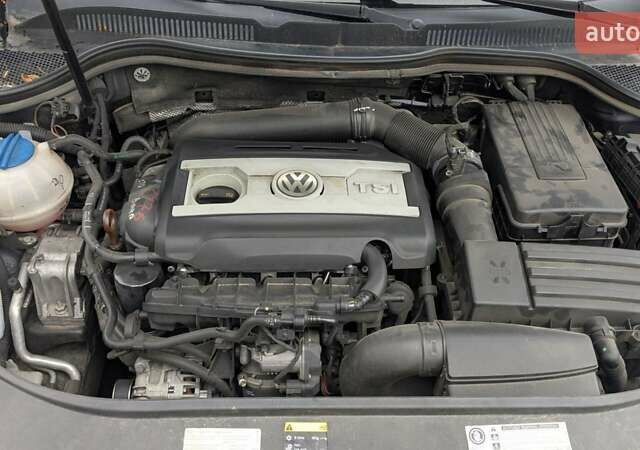 Черный Фольксваген CC / Passat CC, объемом двигателя 1.98 л и пробегом 140 тыс. км за 12000 $, фото 11 на Automoto.ua