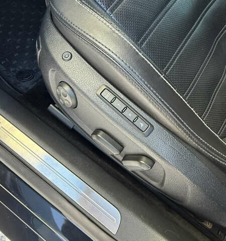 Чорний Фольксваген CC / Passat CC, об'ємом двигуна 3.6 л та пробігом 257 тис. км за 14998 $, фото 10 на Automoto.ua