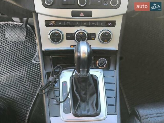 Чорний Фольксваген CC / Passat CC, об'ємом двигуна 1.98 л та пробігом 136 тис. км за 11900 $, фото 21 на Automoto.ua