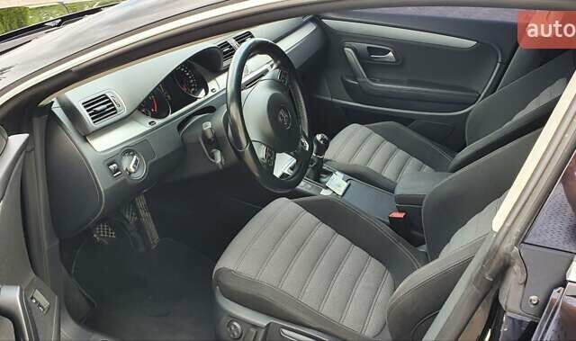 Черный Фольксваген CC / Passat CC, объемом двигателя 2 л и пробегом 175 тыс. км за 13300 $, фото 13 на Automoto.ua