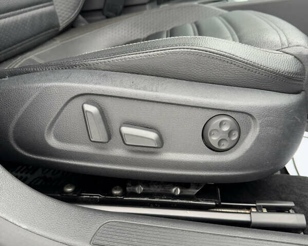 Черный Фольксваген CC / Passat CC, объемом двигателя 1.98 л и пробегом 212 тыс. км за 9650 $, фото 44 на Automoto.ua
