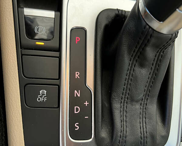 Чорний Фольксваген CC / Passat CC, об'ємом двигуна 1.98 л та пробігом 167 тис. км за 13899 $, фото 11 на Automoto.ua