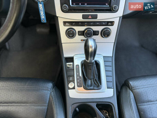 Чорний Фольксваген CC / Passat CC, об'ємом двигуна 1.98 л та пробігом 180 тис. км за 12900 $, фото 42 на Automoto.ua