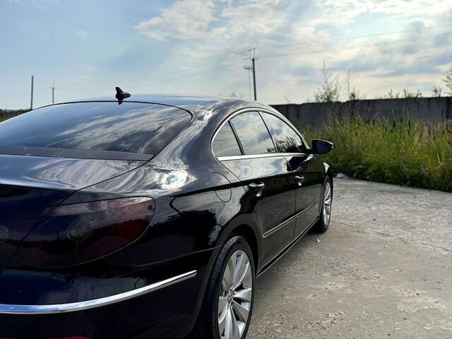 Черный Фольксваген CC, объемом двигателя 2 л и пробегом 185 тыс. км за 7000 $, фото 1 на Automoto.ua