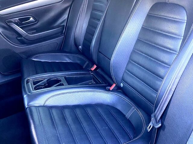 Чорний Фольксваген CC, об'ємом двигуна 2 л та пробігом 328 тис. км за 7777 $, фото 8 на Automoto.ua