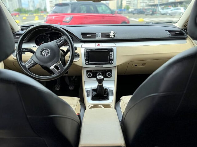 Чорний Фольксваген CC, об'ємом двигуна 2 л та пробігом 263 тис. км за 7800 $, фото 12 на Automoto.ua