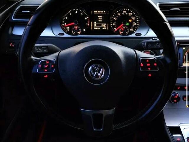 Черный Фольксваген CC, объемом двигателя 2 л и пробегом 224 тыс. км за 11900 $, фото 1 на Automoto.ua