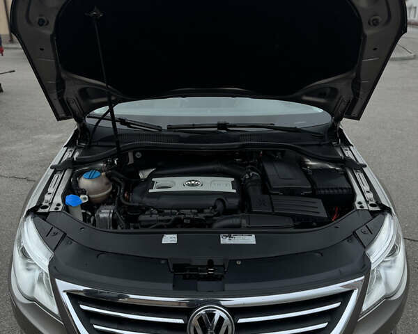 Коричневый Фольксваген CC / Passat CC, объемом двигателя 1.8 л и пробегом 182 тыс. км за 8300 $, фото 17 на Automoto.ua